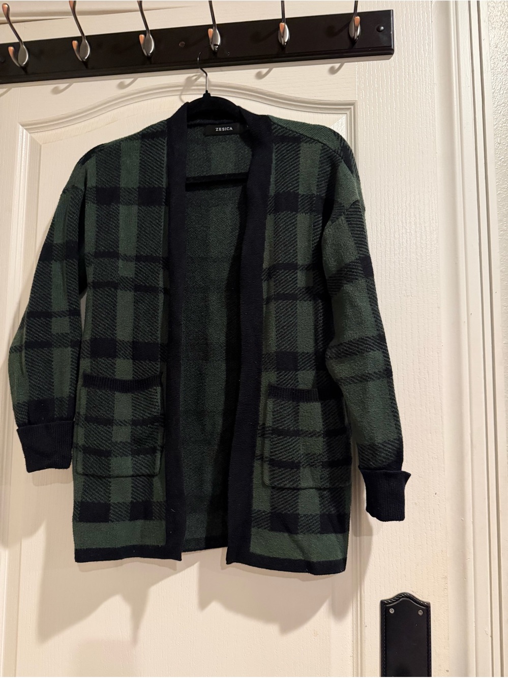 Zessica womens Green & Black Plaid Cardigan Sweater